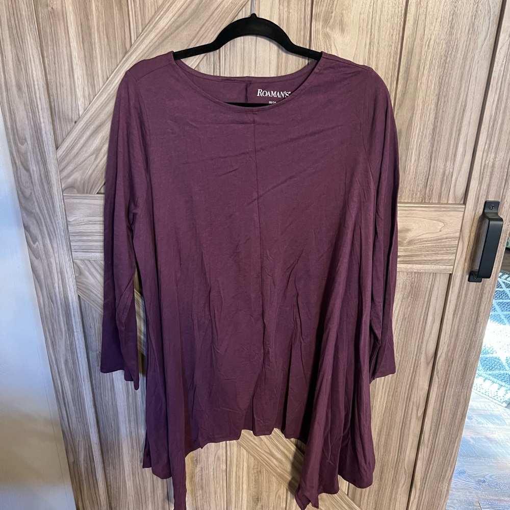 NEW w/o tags Roaman’s burgundy swing tunic with shark bite hem